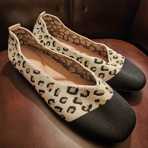 Leopard flats